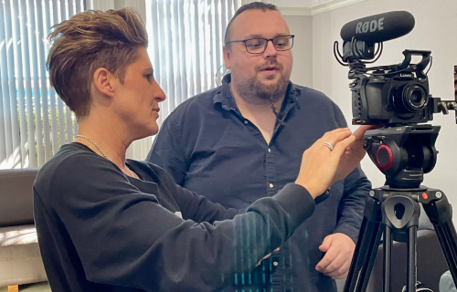fundraising images (500 x 320 px) (3) two people with a camera