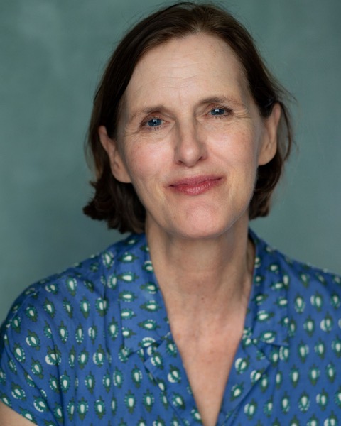 Head shot Tracy Bargate